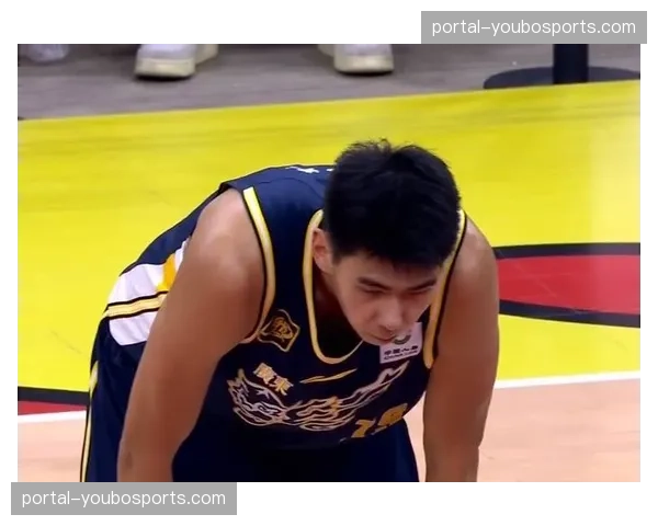 广州内线轮换深度不足 徐昕下场后篮板保护明显下降